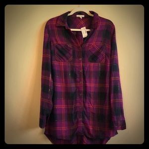 NWT Maurices Plaid Button Back Tunic Size Small